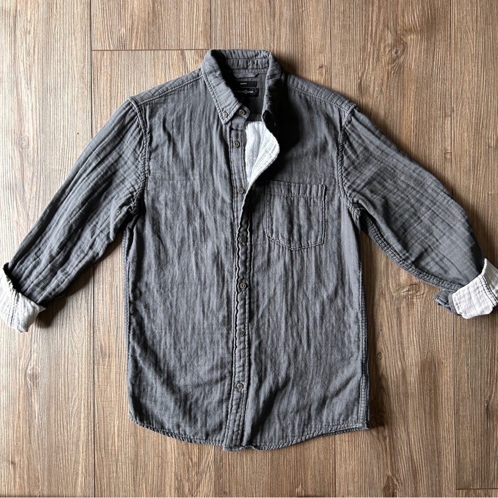 Treasure & Bond | Flannel Lined Slim Fit Casual Gray Shirt (Small) - Picture 10 of 12